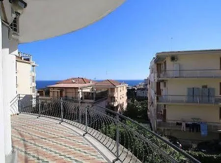 53 Solaro Lägenhet Sanremo