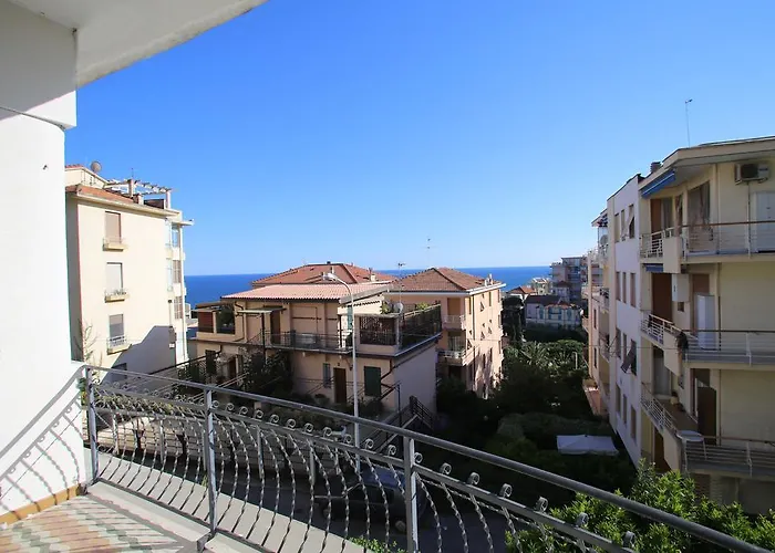 53 Solaro Apartament *